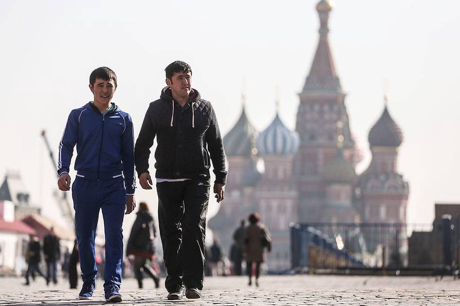 Россияда 2026-йилдан мигрантлар учун янги чекловлар киритилади